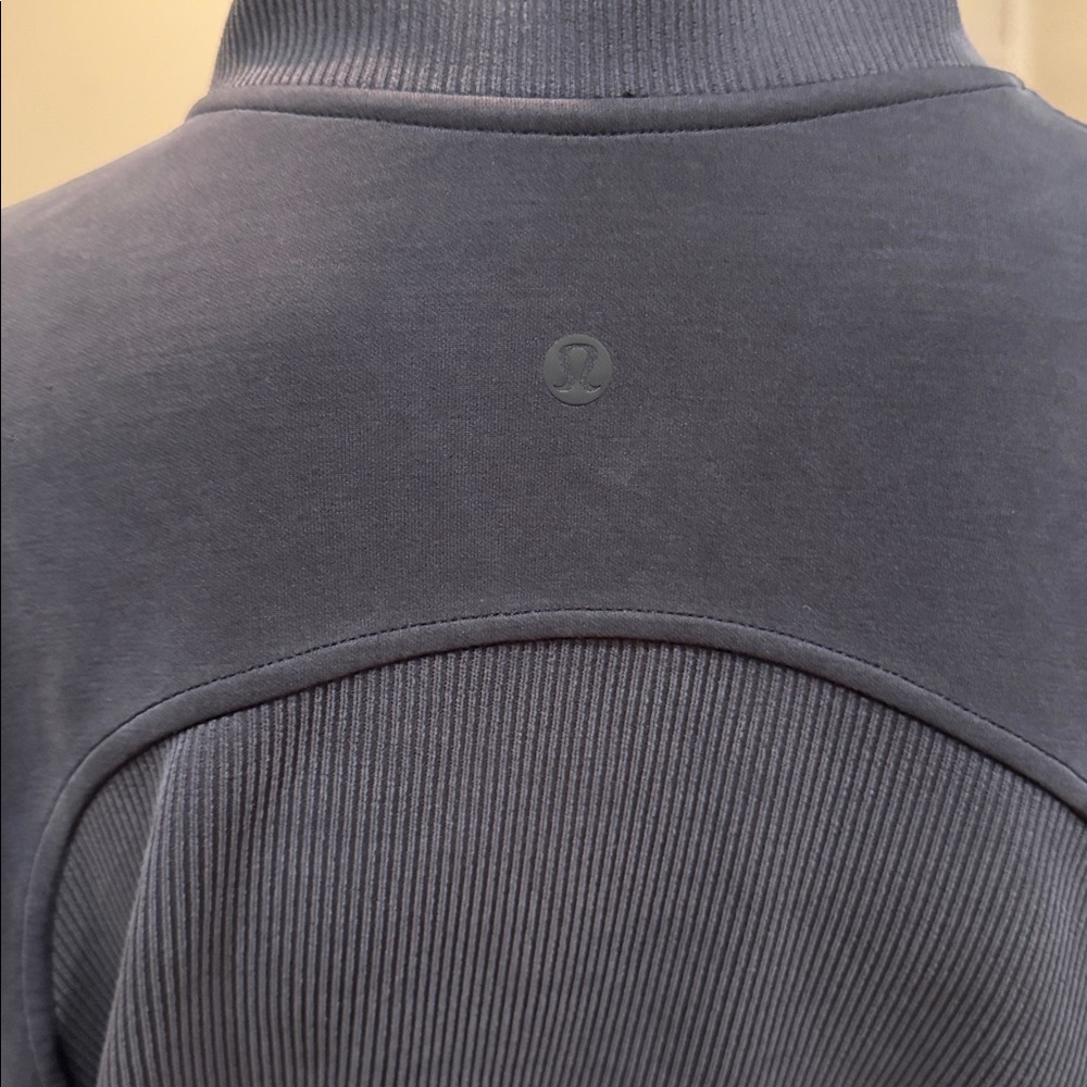 Lululemon Grey Cropped Jacket - image 2
